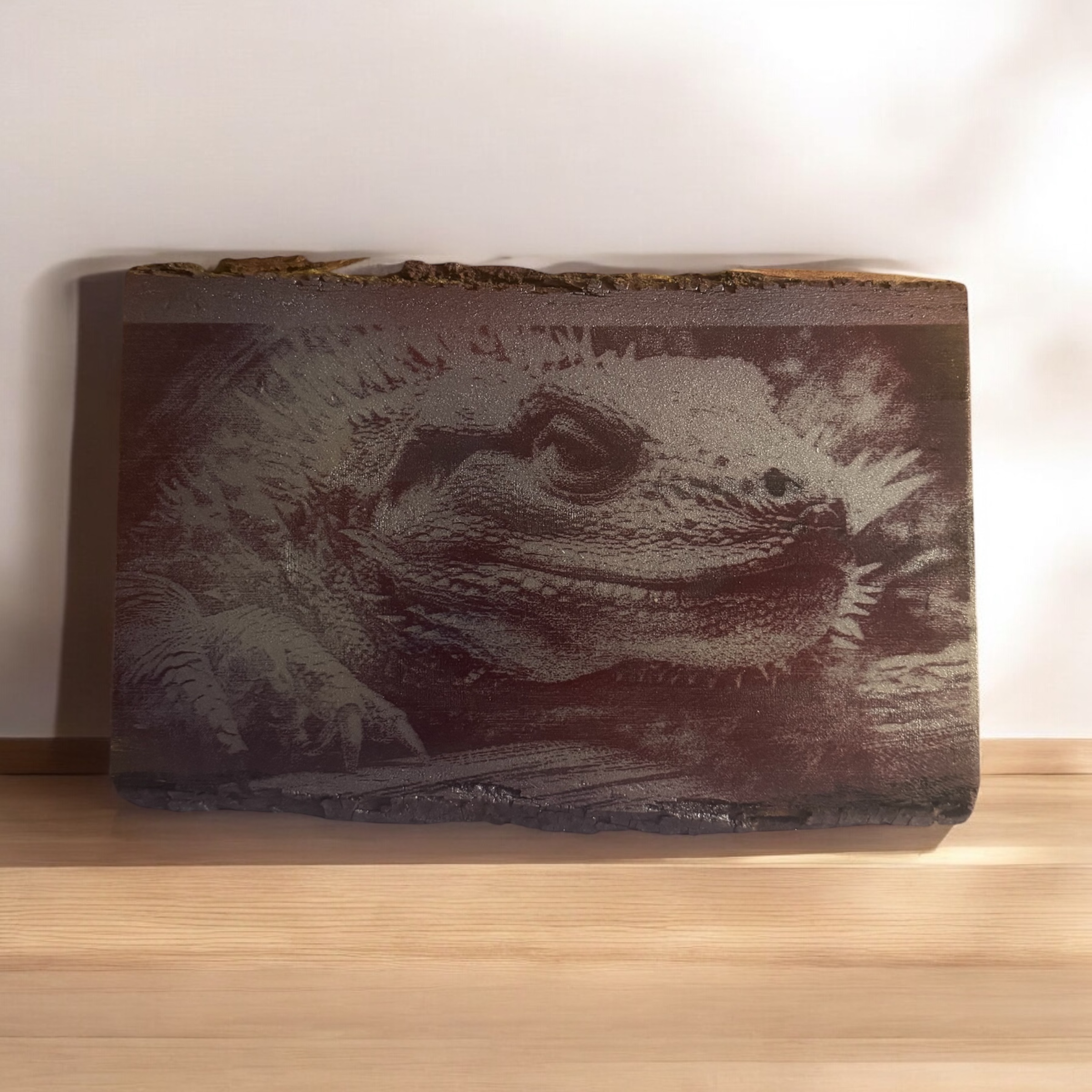 Big Lizard Walnut Wood Plank